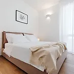 Luxattico فندق مبيت وإفطار 4*